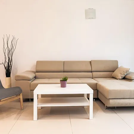 Center - Parking, Balcony, Workspace, Ac - By Rentujemy Apartment Breslau