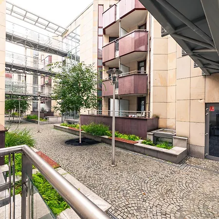 Апартаменты Center - Parking, Balcony, Workspace, Ac - By Rentujemy
